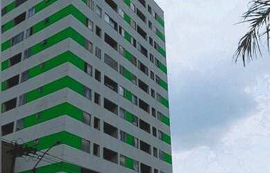 Imagem: O apartamento possui 2 Dormitórios, 1 Banheiro, 1 Vaga na garagem