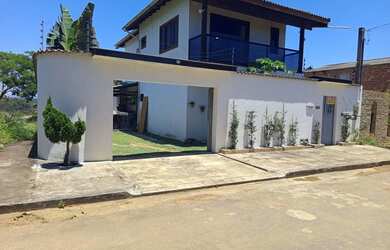 Imagem 2: Casa enorme e bela