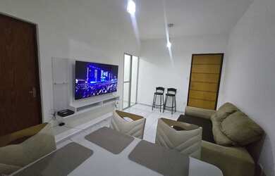 Imagem: O apartamento possui 2 Dormitórios, Acomodam 4 pessoas, 1 Vaga