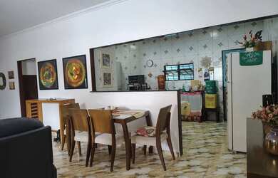 Imagem 6: Sobrado para venda possui 500 metros quadrados com 5 quartos em Massagueira...