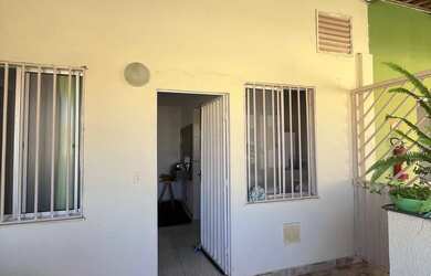 Imagem 8: Apartamento 2/4 sacada grande