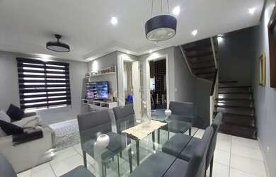 Imagem: A casa em condomínio à venda possui 2 Dormitórios, 3 Banheiros