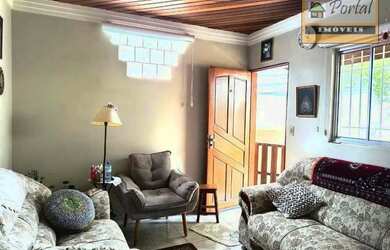 Imagem: A casa possui 2 Dormitórios, 1 Banheiro, 1 Vaga na garagem