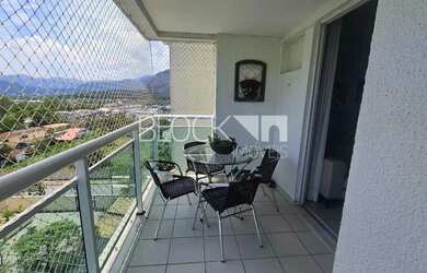 Imagem: O apartamento possui 2 Dormitórios, 2 Banheiros, 2 Vagas na