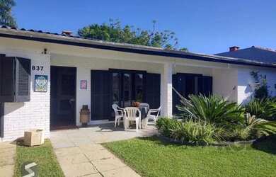 Imagem: A casa possui 5 Dormitórios, 5 Banheiros, 148m² de Área