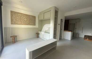 Imagem: O apartamento possui 1 Dormitório, 1 Banheiro, 1 Vaga na garagem