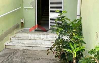 Imagem: O apartamento à venda possui 2 Dormitórios, 1 Banheiro, 1