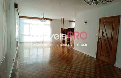 Imagem: O apartamento possui 3 Dormitórios, 3 Banheiros, 2 Vagas na