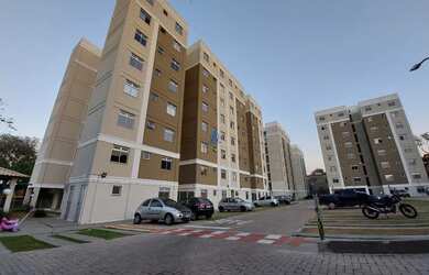 Imagem: O apartamento possui 2 Dormitórios, 1 Banheiro, 1 Vaga na garagem