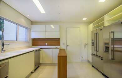 Imagem 11: Panamby, Alto padrão. Piscina, Churrasqueira, Ar-condicionadoeLareira