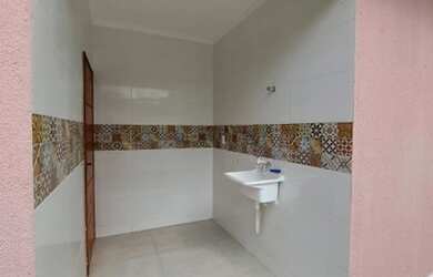 Imagem 5: Casa em Itaipuaçu. 100m² de Área, 5 Vagas na garageme3 Dormitórios