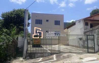 Imagem: A casa possui 2 Dormitórios, 1 Banheiro, 1 Vaga na garagem