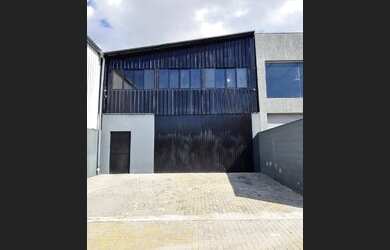 Imagem 1: Galpão/Depósito/Armazém para aluguel e venda tem 196 metros quadrados