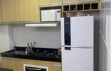 Imagem: O apartamento possui 2 Dormitórios, 1 Banheiro, 1 Vaga na garagem