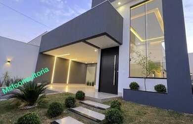 Imagem: A casa possui 3 Dormitórios, 3 Banheiros, 300m² de Área e