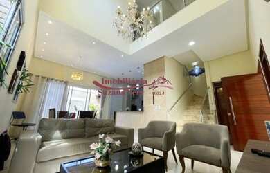 Imagem: A casa possui 4 Dormitórios, 4 Banheiros, 2 Vagas na garagem