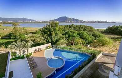 Imagem: O apartamento na cobertura possui 3 Dormitórios, 2 Banheiros