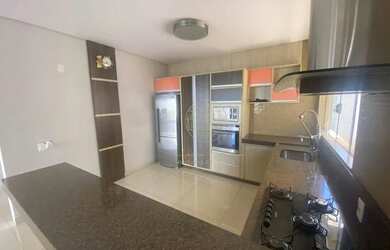 Imagem 11: Sobrado semi mobiliado, com suíte master no térreo - a venda no Belvedere 1