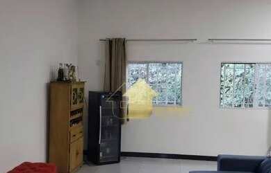 Imagem: A casa em condomínio possui 3 Dormitórios, 2 Banheiros, 1