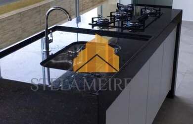 Imagem: O apartamento na cobertura possui 3 Dormitórios, 2 Banheiros