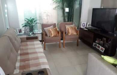 Imagem 3: Vendo Casa 10x25mts. Varanda, 250m² de Área, 3 Vagas na garageme2 Dormitórios