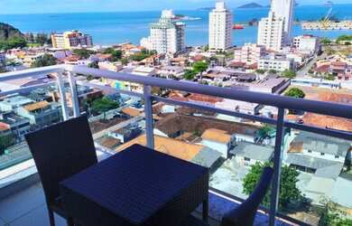 Imagem: O apartamento possui 1 Dormitório, 1 Banheiro, 1 Vaga na garagem