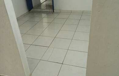 Imagem: A casa para alugar possui 3 Dormitórios e 1 Banheiro e está