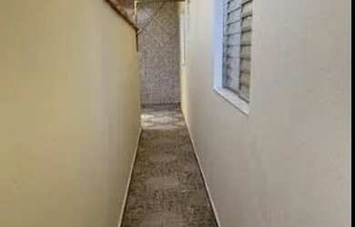 Imagem: A casa em condomínio possui 1 Dormitório, 1 Banheiro, 75m²