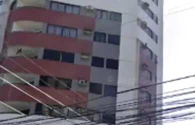 Imagem: O apartamento possui 3 Dormitórios, 3 Banheiros, 2 Vagas na