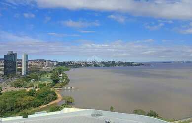 Imagem: O depósito possui 1 Vaga na garagem, 36m² de Área e está