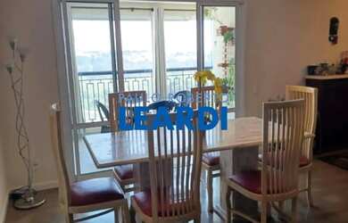 Imagem: O apartamento possui 3 Dormitórios, 3 Banheiros, 2 Vagas na