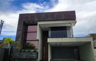 Imagem: A casa em condomínio possui 4 Dormitórios, 5 Banheiros, 2