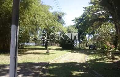 Imagem: O terreno possui 34.369m² de Área e está localizado em Itanhangá