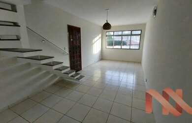 Imagem: A casa possui 2 Dormitórios, 2 Banheiros, 1 Vaga na garagem