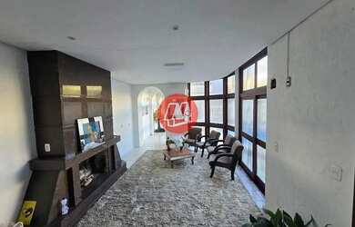 Imagem: A casa possui 2 Dormitórios, 3 Banheiros e 330m² de Área