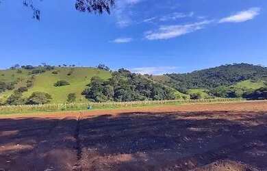 Imagem: O terreno possui 96.800m² de Área e está localizado em São