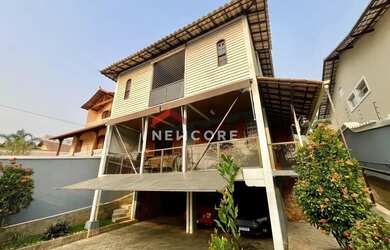 Imagem: A casa à venda possui 5 Dormitórios, 5 Banheiros, 5 Vagas