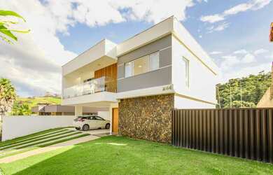 Imagem: A casa em condomínio possui 3 Dormitórios, 4 Banheiros, 2