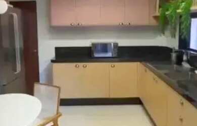 Imagem: A casa em condomínio para alugar possui 3 Dormitórios, 4 Banheiros