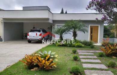 Imagem: A casa em condomínio possui 3 Dormitórios, 5 Banheiros, 4