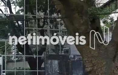 Imagem: O depósito possui 2 Vagas na garagem e 200m² de Área e está