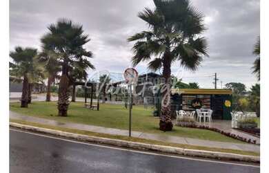 Imagem: A casa em condomínio possui 3 Dormitórios, 3 Banheiros, 4