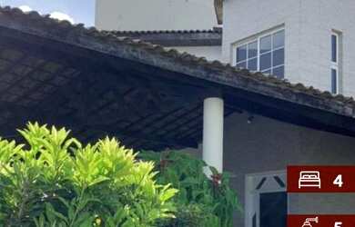 Imagem: A casa em condomínio possui 4 Dormitórios, 5 Banheiros, 3