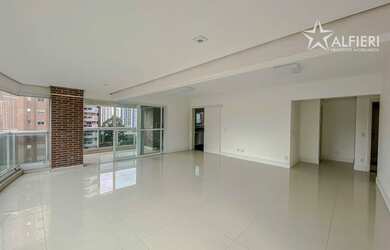 Imagem: O apartamento possui 4 Dormitórios, 5 Banheiros, 4 Vagas na