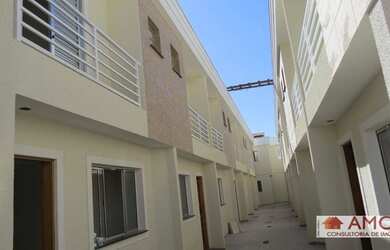 Imagem: A casa possui 2 Dormitórios, 1 Banheiro, 1 Vaga na garagem