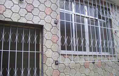 Imagem: A casa possui 2 Dormitórios, 1 Banheiro, 60m² de Área e