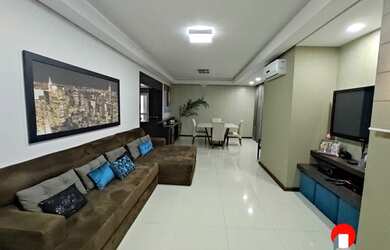 Imagem: A casa em condomínio possui 3 Dormitórios, 4 Banheiros, 3