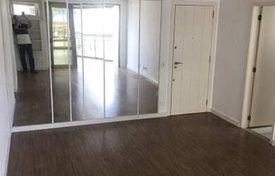 Imagem 2: Playa del mago - Posto 4 na Barra da Tijuca Andar alto com vista mar