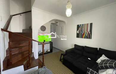 Imagem: A casa possui 4 Dormitórios, 4 Banheiros, 2 Vagas na garagem