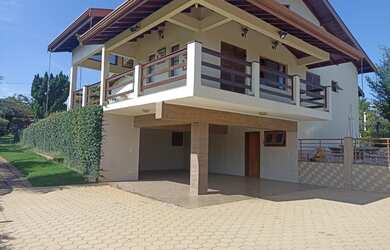 Imagem: A fazenda possui 285m² de Área e está localizado em Terras